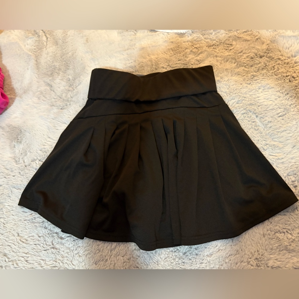 Amazon Black Mini Skirt
